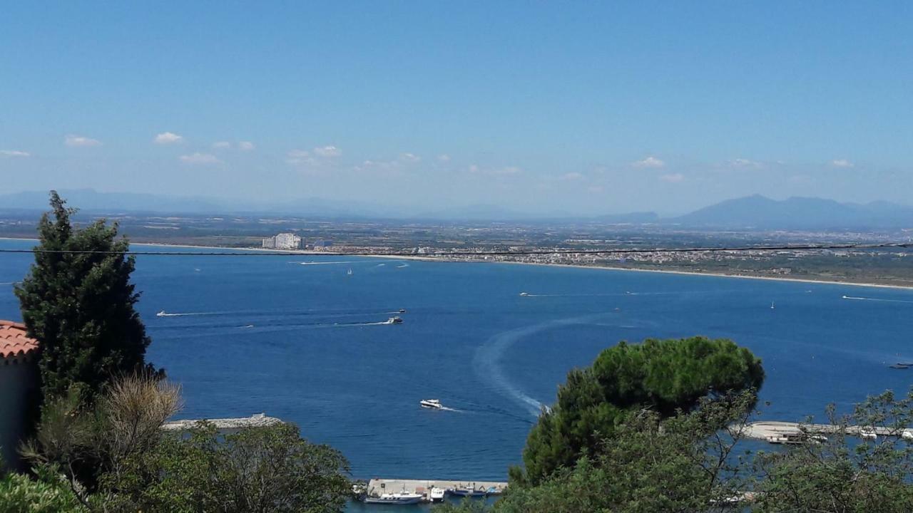 Apartamento Con Terraza Y Vistas Al Mar Roses Exterior foto